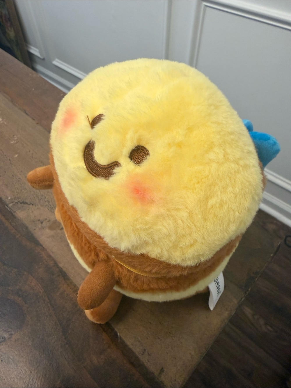 Kawaii Bee Plush 8" Winking Smiling Bumblebee Stuffed Animal Zipper Pouch NWOT